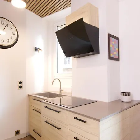 Le Felix - Proche Metro, Tous Commerces